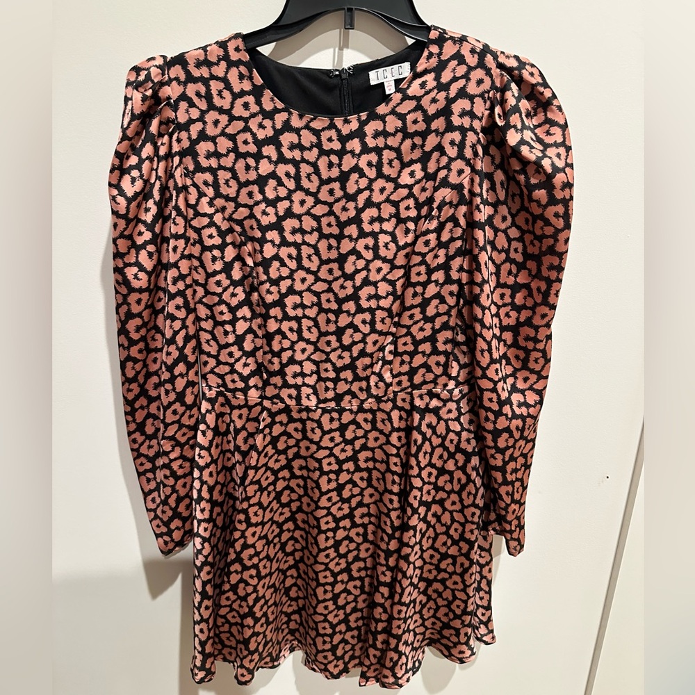 Silk mini dress with long sleeve